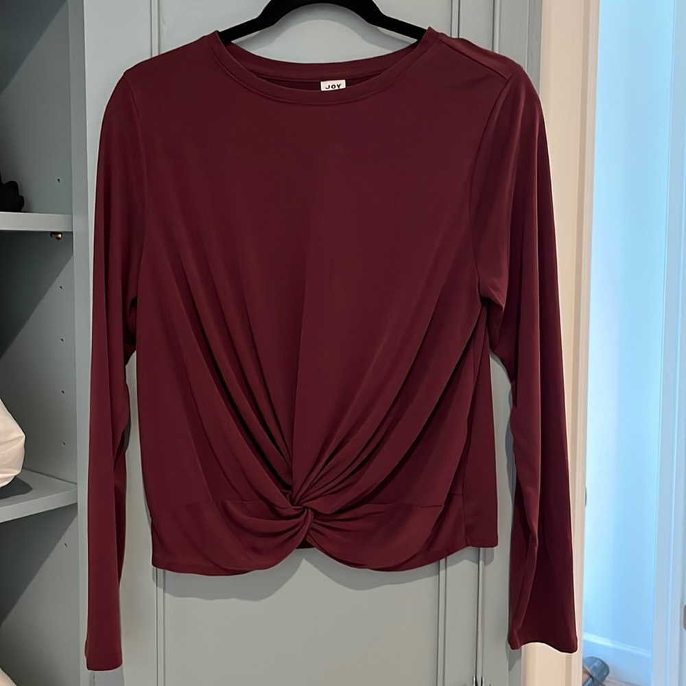Joy lab burgundy top with twist detail